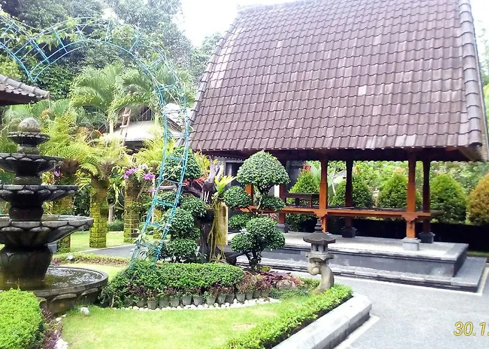 ゲストハウス Rumah Tu7u